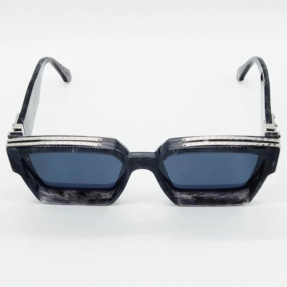 Louis Vuitton Sunglasses Men's Grays 699-060225 - Picture 2 of 9
